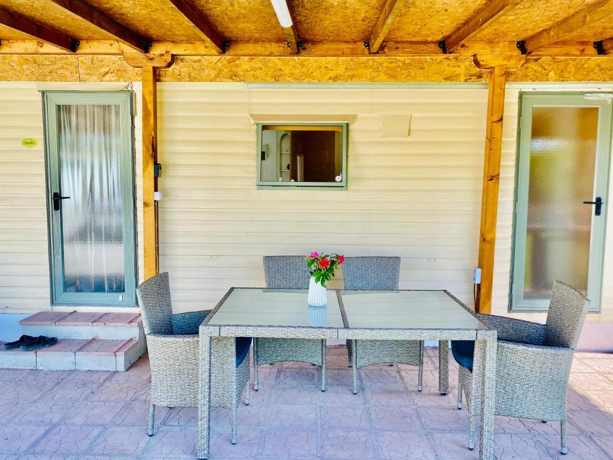 Caravans 10 Min To Tsonevo Lake & 35 Min To Black Sea Екстер'єр фото