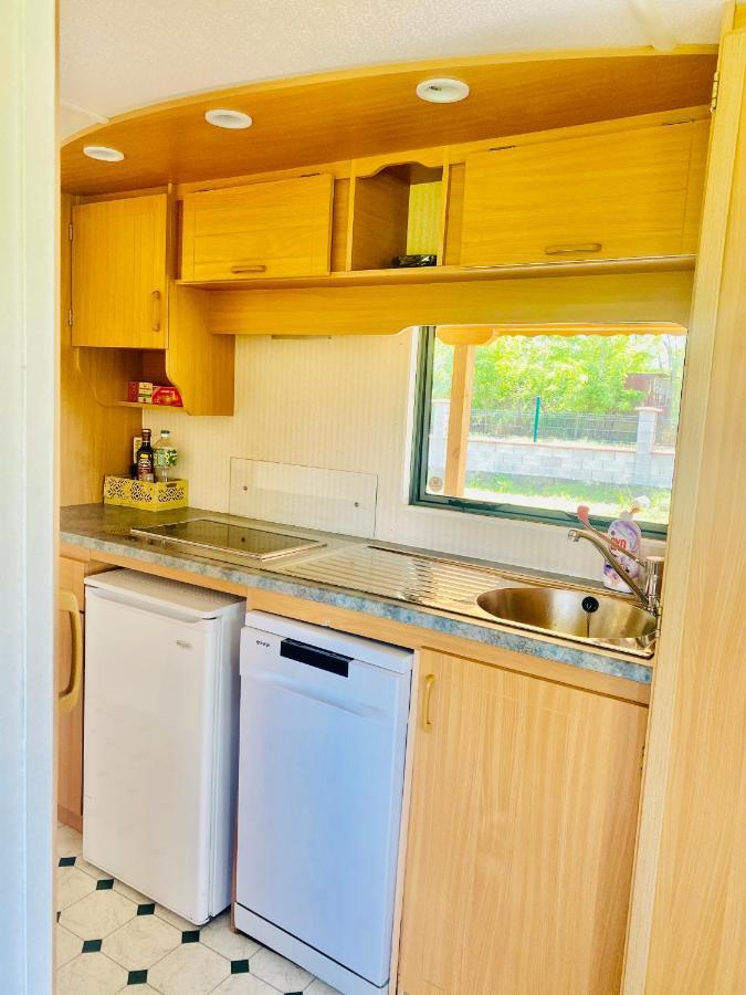 Caravans 10 Min To Tsonevo Lake & 35 Min To Black Sea Екстер'єр фото